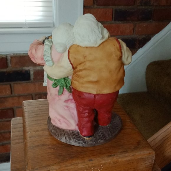 Coffee and Cookies Figurine - Picture 6 of 11